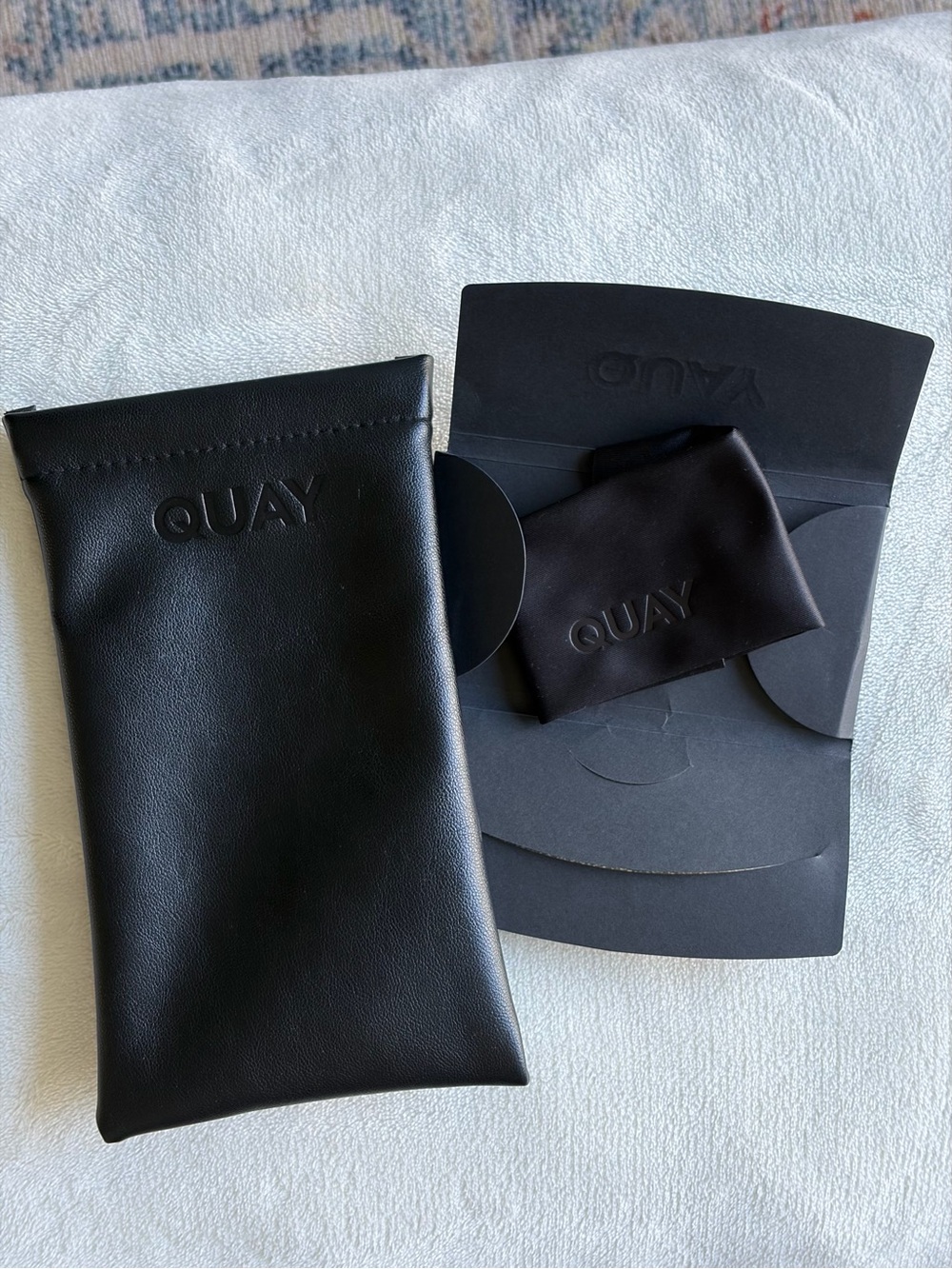Quay Australia Black Sunglasses Pouch and Microfiber Cloth Set